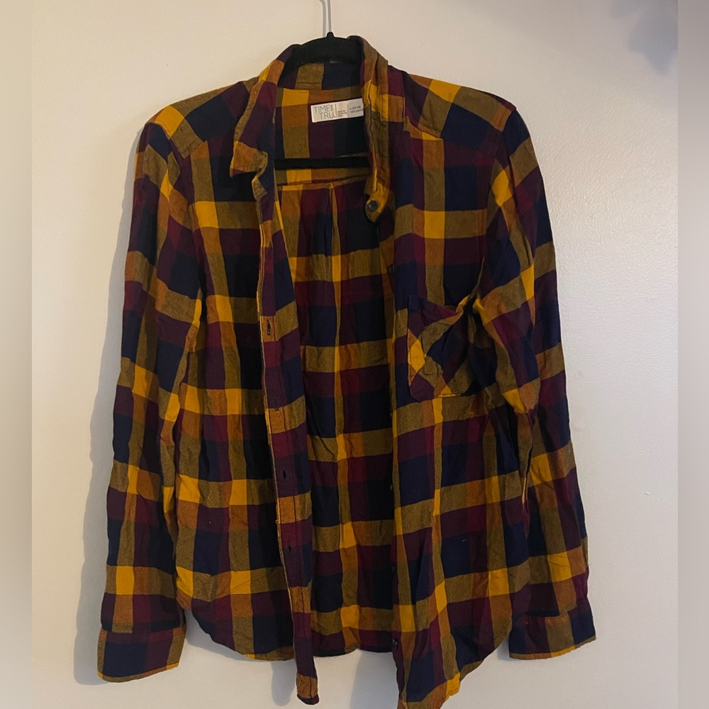 Time and Tru Multi colored plaid flannel. Size:L
